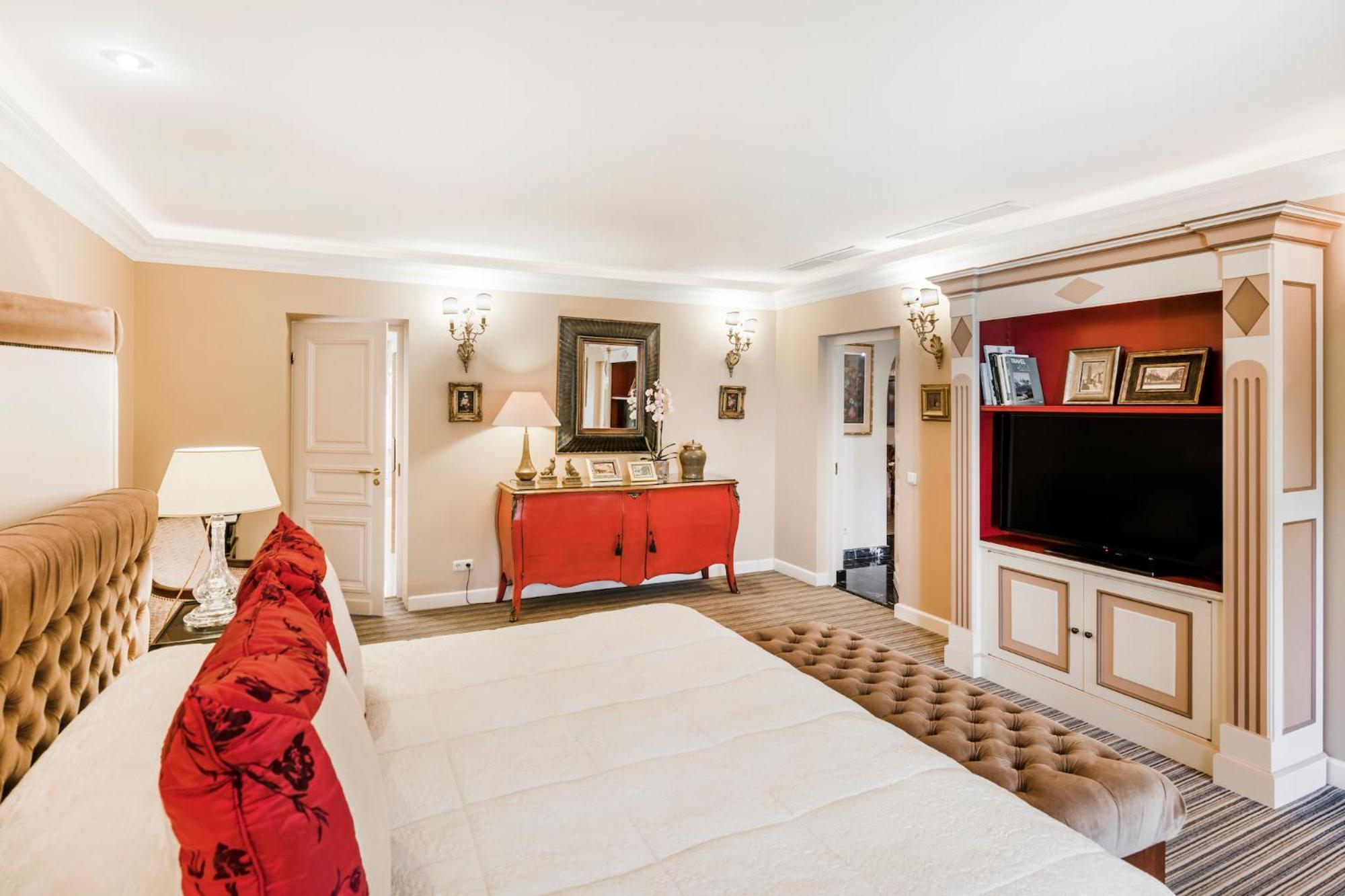 瑞莱沙托斯思提吉莱堡酒店 维尔纽斯 客房 照片 A bedroom at the hotel