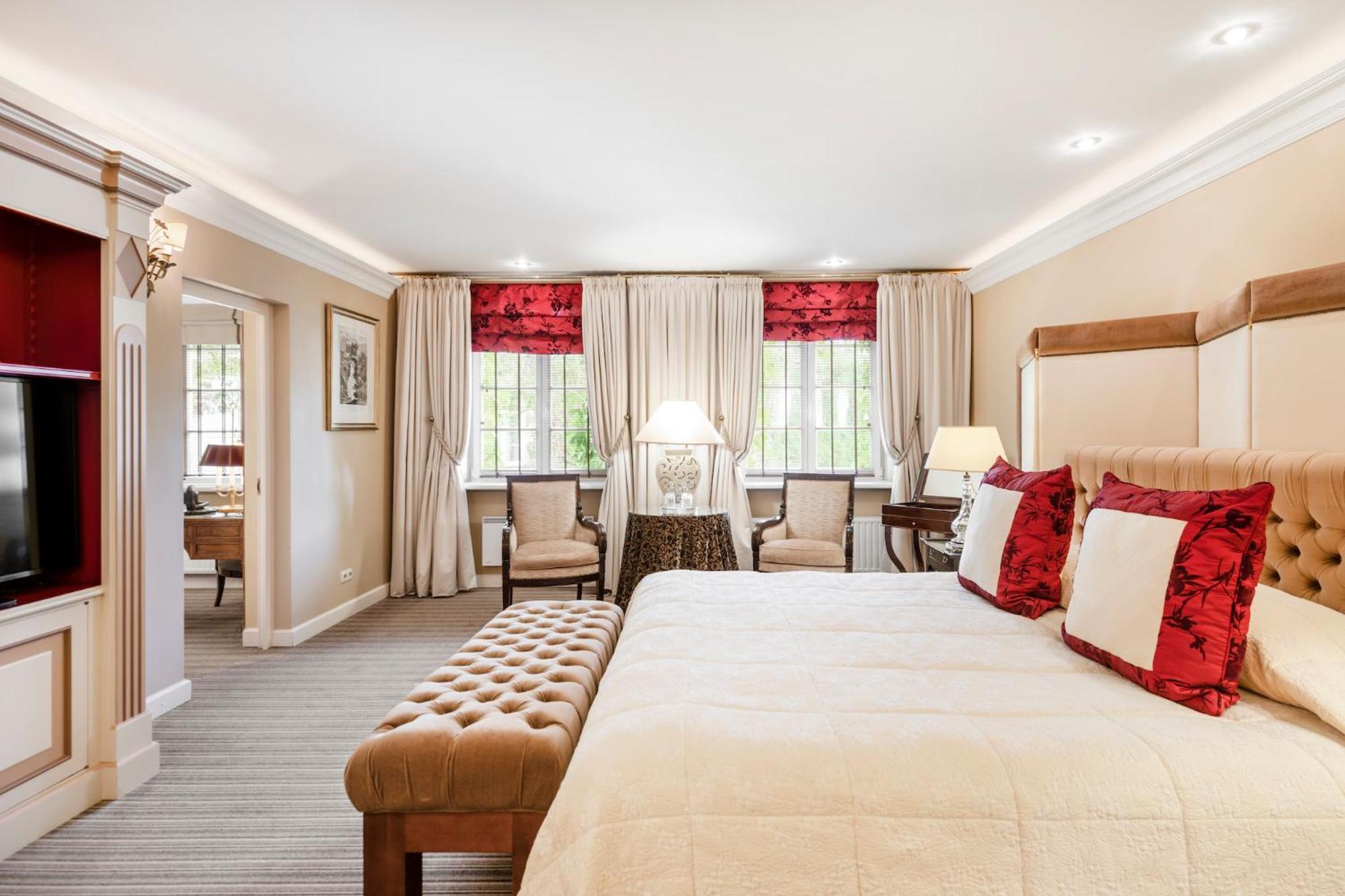 瑞莱沙托斯思提吉莱堡酒店 维尔纽斯 客房 照片 A bedroom at the hotel